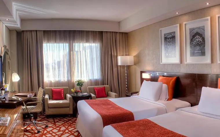 Crowne Plaza Dubai (4)