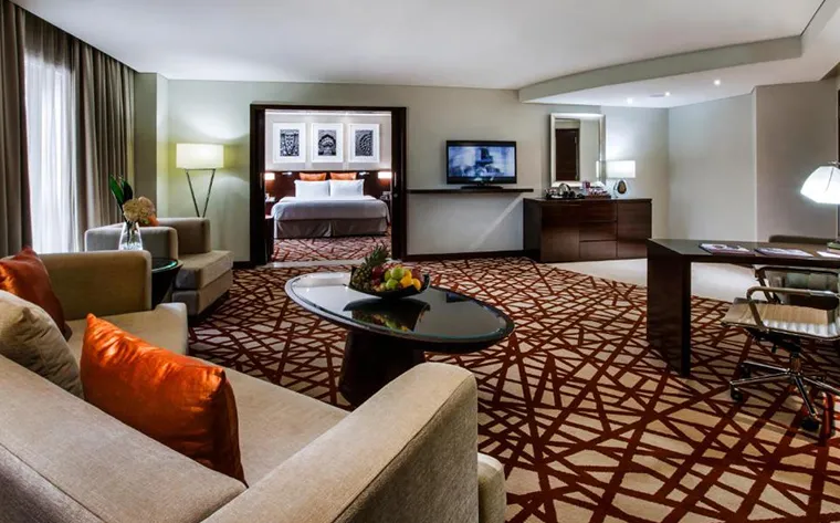 Crowne Plaza Dubai (6)