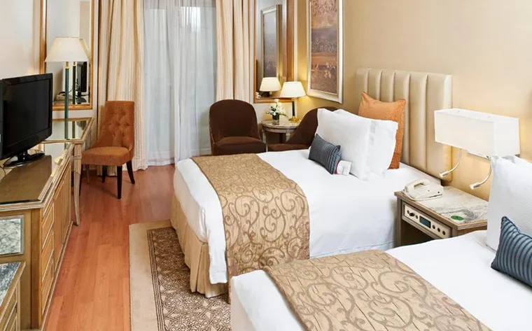 Millennium Plaza Downtown Hotel (7)